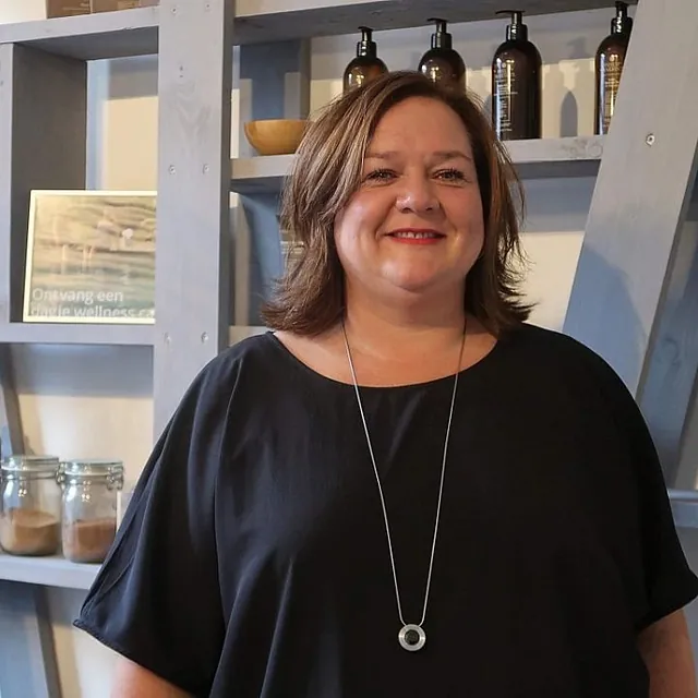 Receptionist Linda